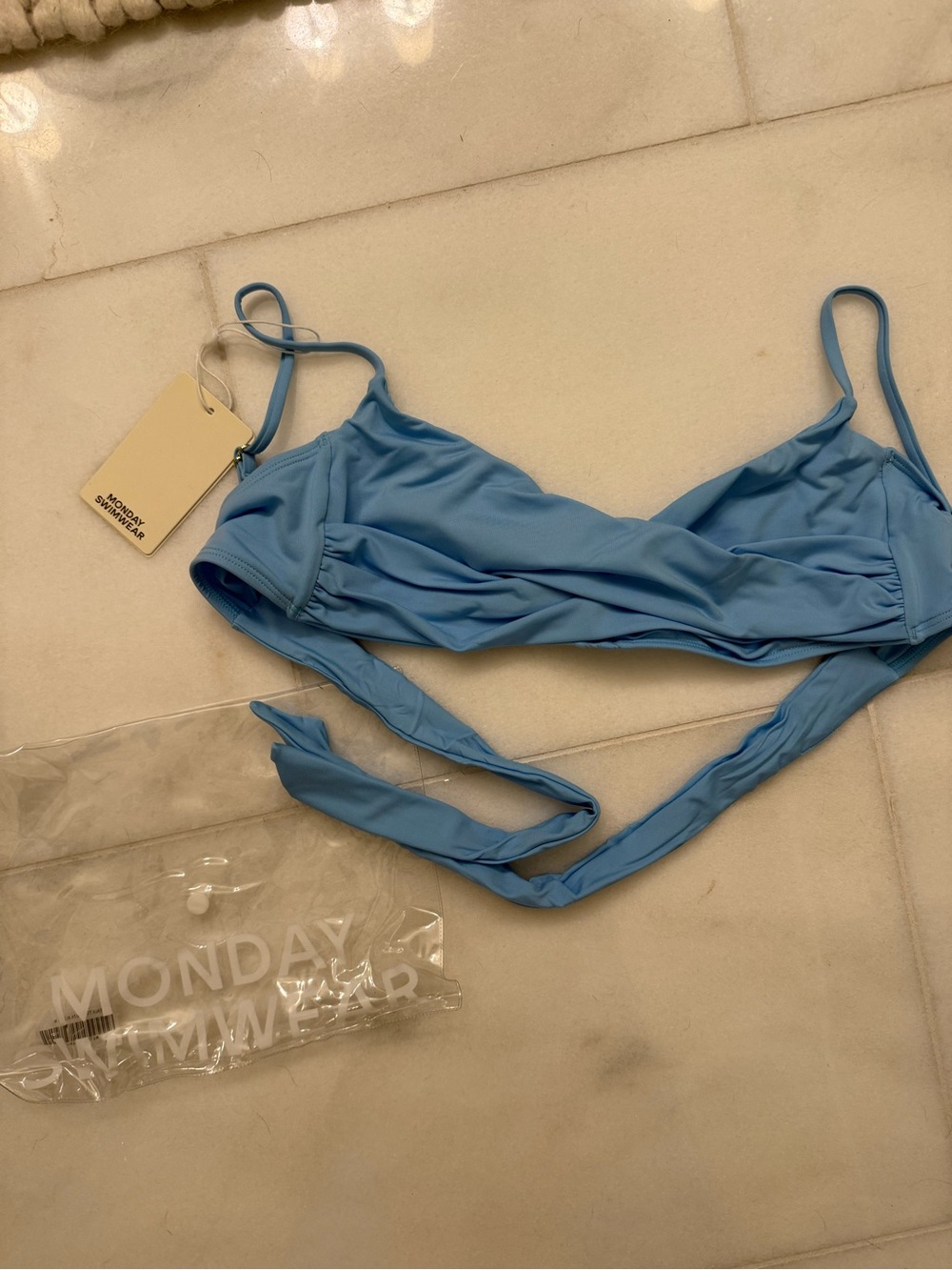 Monday Swimwear Bordeaux Swim Top Size Medium in Ibiza Blue